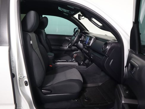 Used 2023 Toyota Tacoma TRD Sport image 21