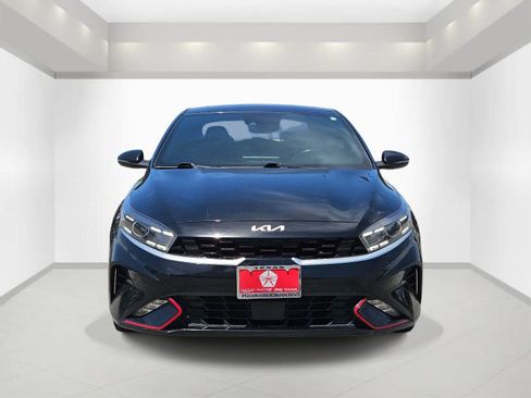 Used 2023 Kia Forte GT-Line w/ GT-Line Premium Package FWD image 2