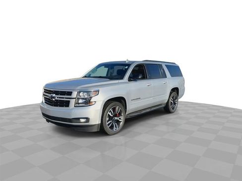 Used 2020 Chevrolet Suburban Premier image 4