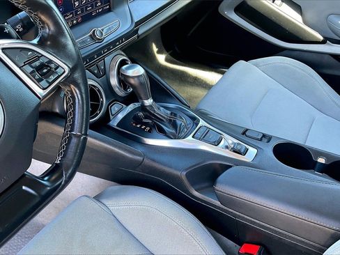 Used 2023 Chevrolet Camaro LT image 13
