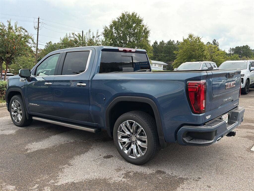 Used 2026 GMC Sierra 1500 Denali w/ Denali Reserve Package AWD/4WD image 2