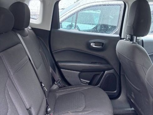 Used 2018 Jeep Compass Sport AWD/4WD image 7