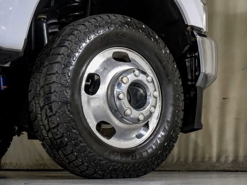 Used 2022 Ford F350 Lariat w/ Lariat Ultimate Package image 52