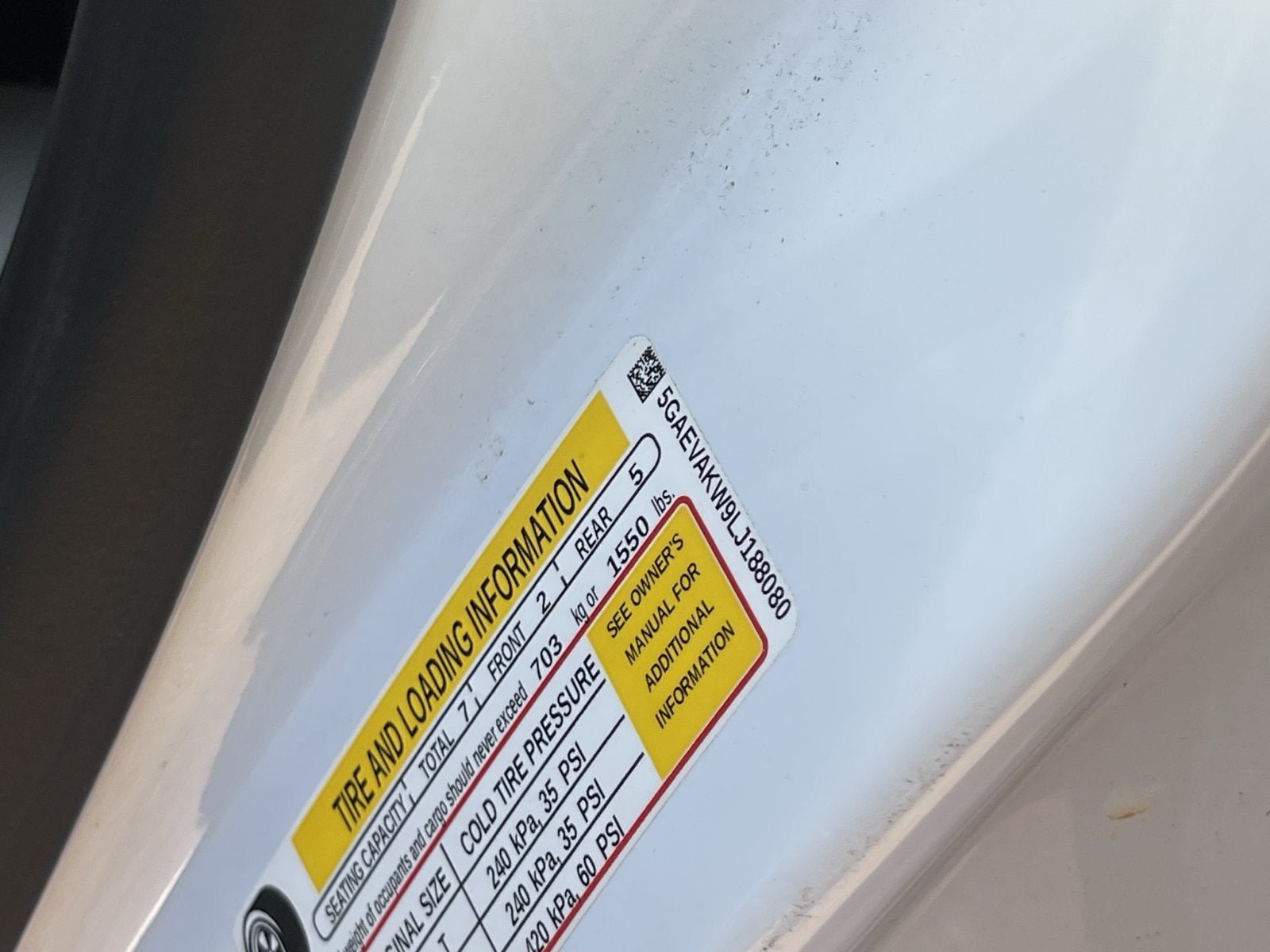 Used 2020 Buick Enclave Essence AWD/4WD image 13