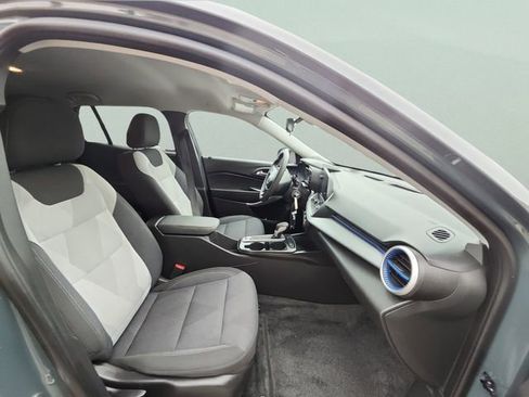 Certified 2025 Chevrolet Trax LS w/ Driver Confidence Package image 19