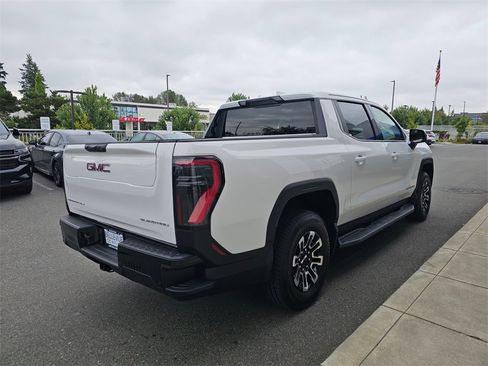 New 2026 GMC Sierra EV Elevation image 7
