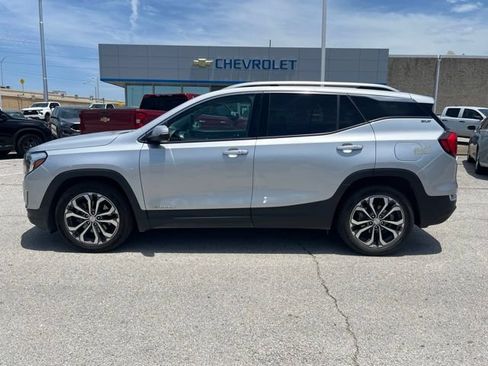 Used 2020 GMC Terrain SLT w/ Preferred Package FWD image 6