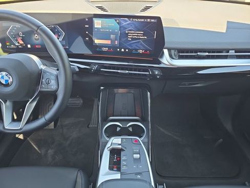 Used 2026 BMW X2 xDrive28i image 11