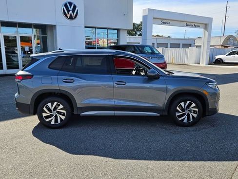 New 2026 Volkswagen Tiguan S image 13