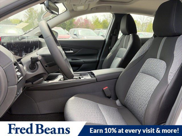 New 2026 Nissan Sentra SV w/ SV Convenience Package FWD image 13