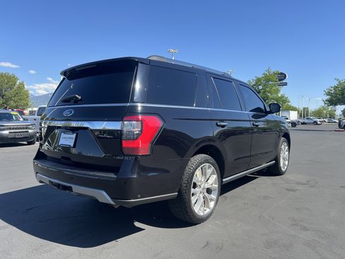 Used 2019 Ford Expedition Limited w/ Equipment Group 302A AWD/4WD image 5