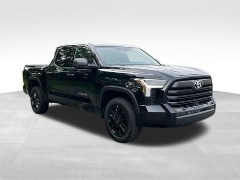 Certified 2025 Toyota Tundra SR5 AWD/4WD image 7