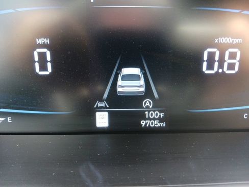 Used 2025 Hyundai Elantra SE FWD image 23