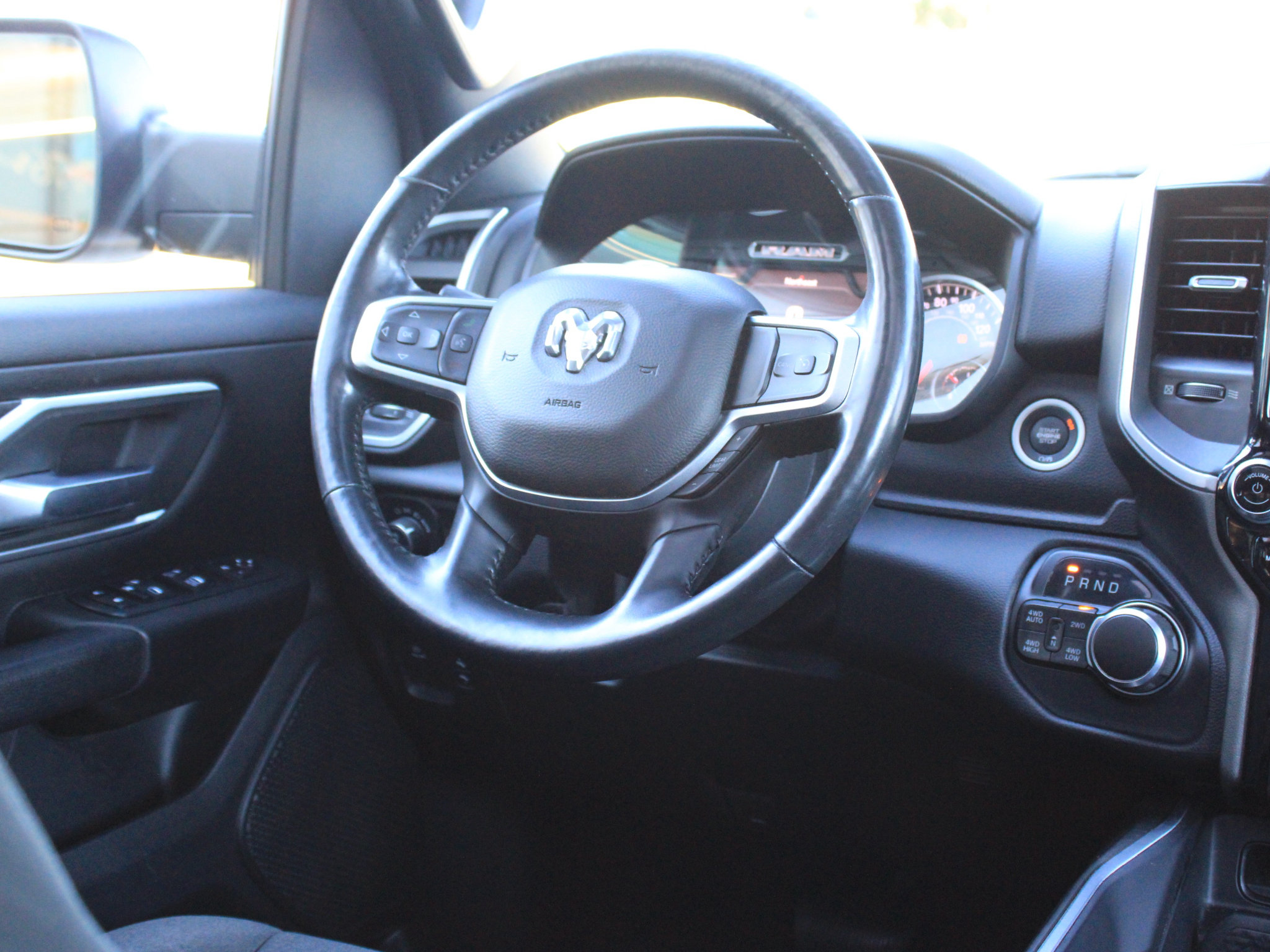 Used 2020 RAM 1500 Big Horn AWD/4WD image 14