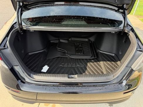 Used 2025 Honda Accord SE image 12