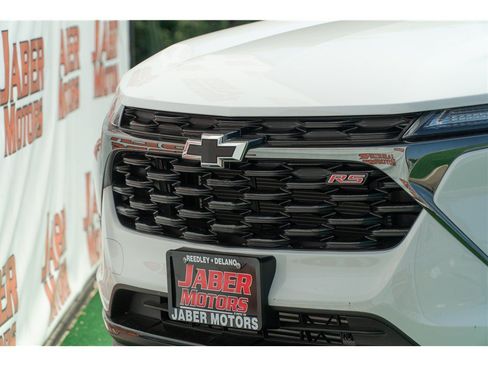 Used 2025 Chevrolet Trax RS w/ Driver Confidence Package FWD image 27