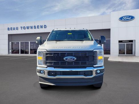 New 2026 Ford F250 XL w/ FX4 Off-Road Package image 2