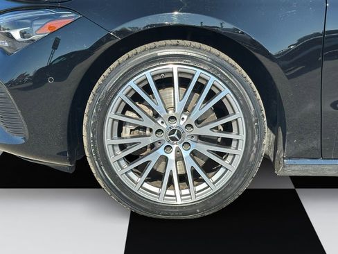 Used 2025 Mercedes-Benz CLA 250 4MATIC image 14