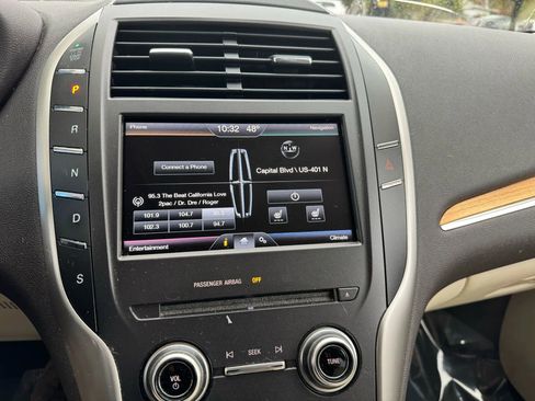 Used 2015 Lincoln MKC AWD w/ Equipment Group 101A Select image 27