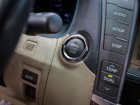 Used 2010 Lexus LS 460 RWD image 33
