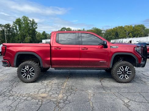 Used 2025 GMC Sierra 1500 AT4 w/ AT4 Premium Package AWD/4WD image 2