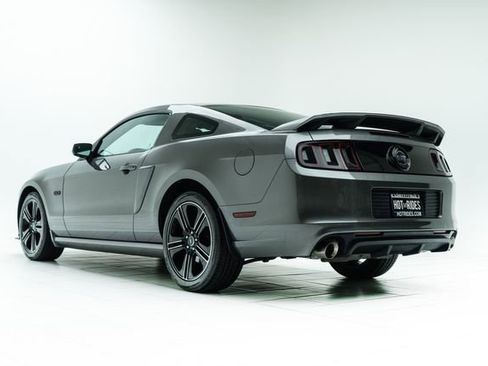 Used 2013 Ford Mustang GT Premium image 18