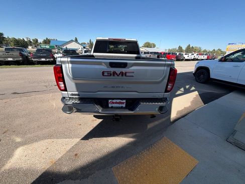 Used 2020 GMC Sierra 2500 SLE w/ SLE Value Package; AWD/4WD image 6