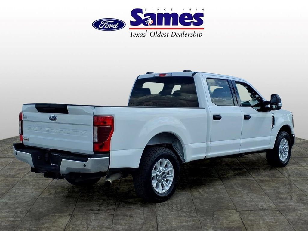 Used 2021 Ford F350 XLT w/ XLT Value Package RWD image 4