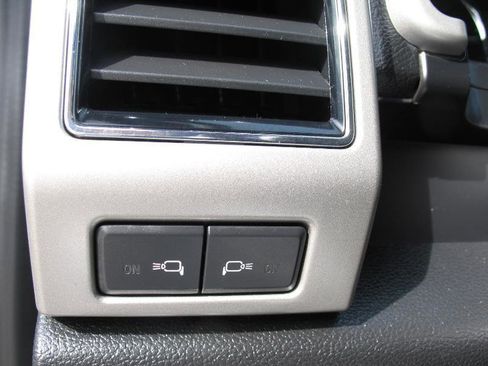 Used 2020 Ford F150 Lariat image 51