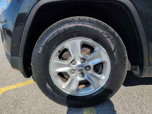 Used 2014 Jeep Grand Cherokee Laredo w/ Quick Order Package 23E image 4