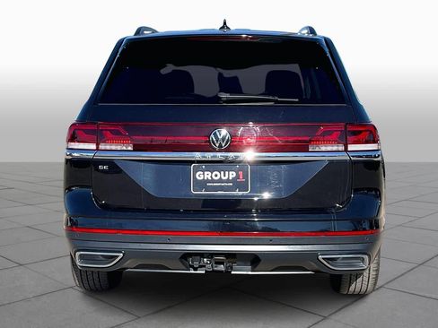 Used 2025 Volkswagen Atlas SE image 5