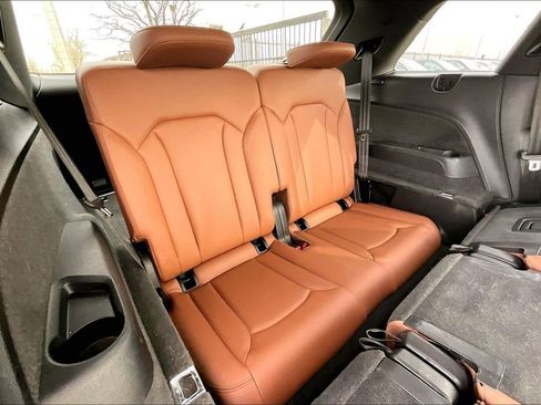 Used 2021 Audi Q7 2.0T Premium w/ Convenience Package image 34
