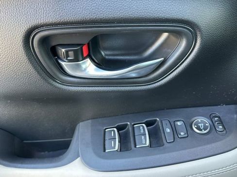 Used 2024 Honda HR-V EX-L image 12