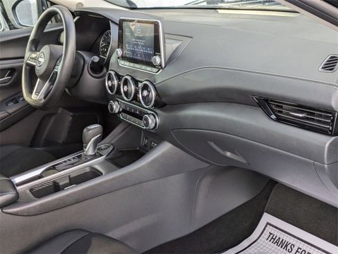 Used 2024 Nissan Sentra SV image 31