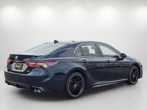 Used 2021 Toyota Camry XSE FWD image 5