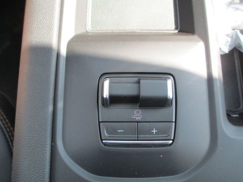 New 2026 GMC Sierra 2500 AT4 AWD/4WD image 19