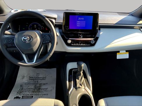 New 2026 Toyota Corolla SE FWD image 5