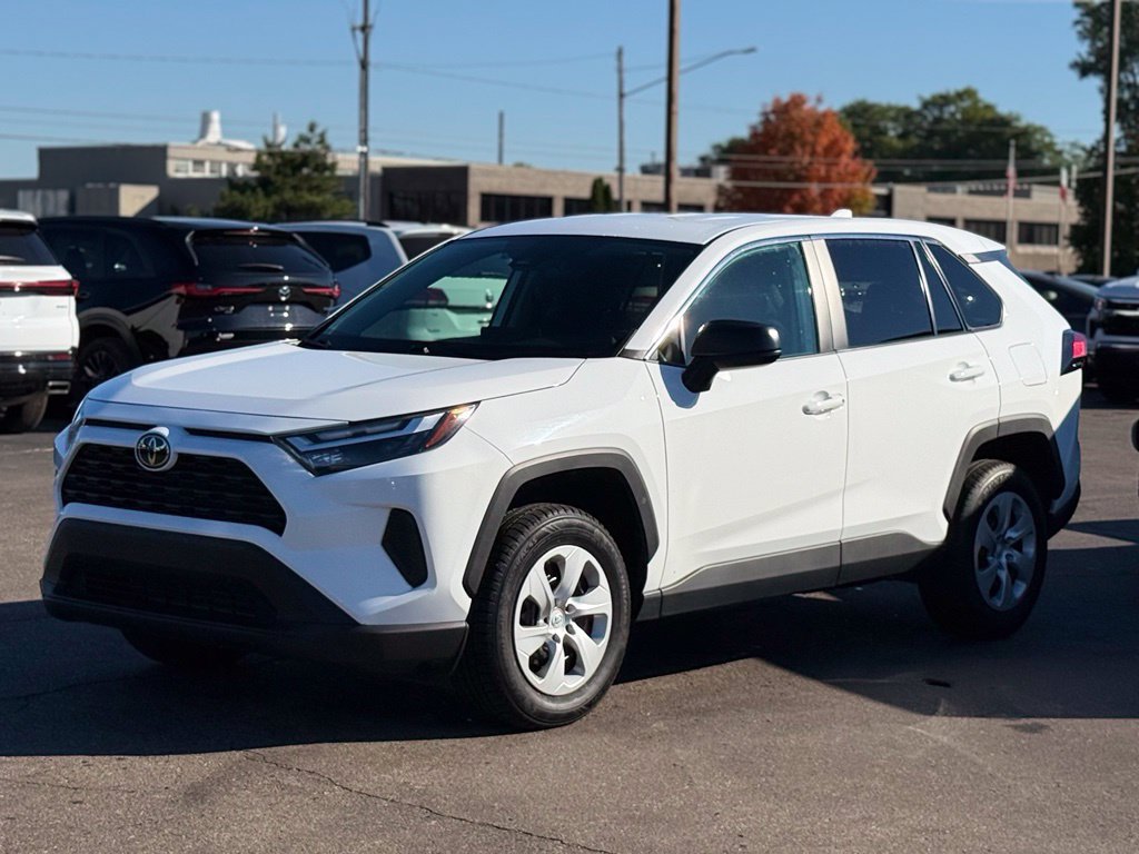 Used 2025 Toyota RAV4 LE FWD image 34