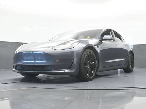 Used 2023 Tesla Model 3 Standard Range RWD image 51