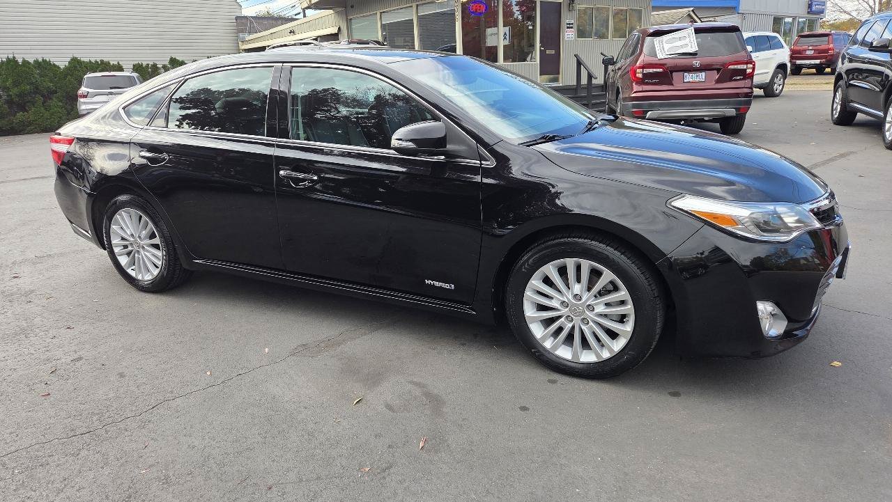 Used 2013 Toyota Avalon Limited FWD image 6