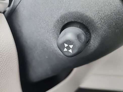 Used 2023 Jeep Wagoneer Series III w/ Preferred Equipment Group image 33