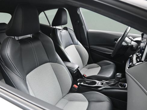 Used 2020 Toyota Corolla XSE FWD image 36