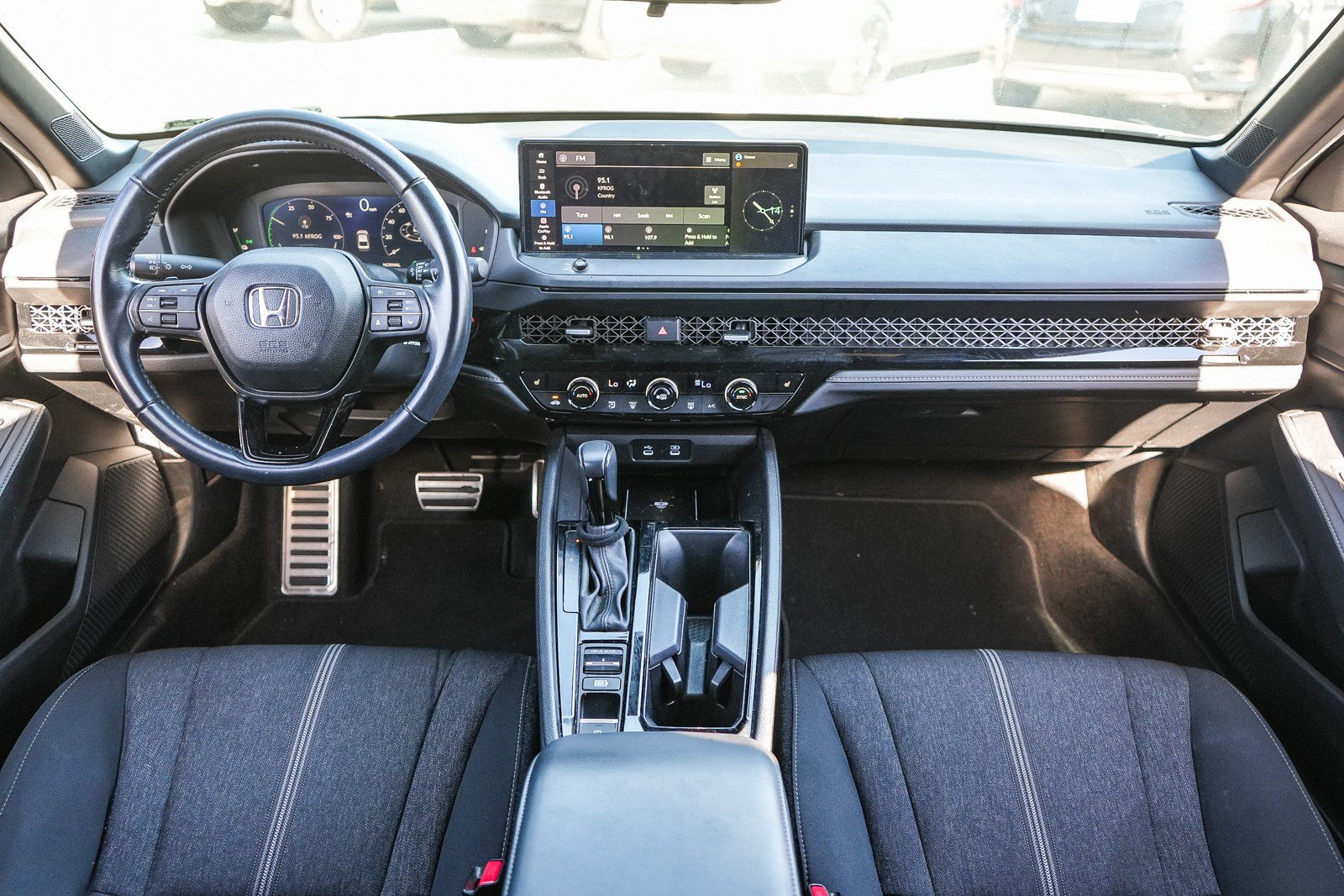 Used 2025 Honda Accord Sport image 13