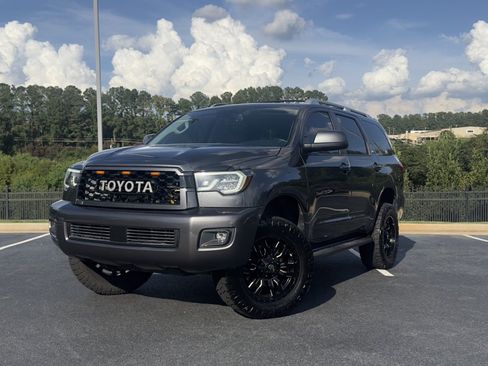Used 2019 Toyota Sequoia SR5 w/ Premium Package AWD/4WD image 2