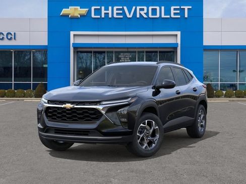 New 2026 Chevrolet Trax LT w/ LT Convenience Package FWD image 6