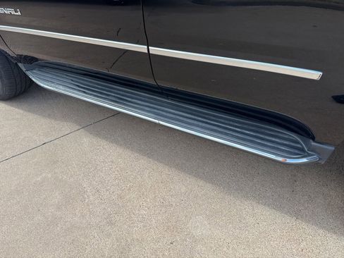 Used 2018 GMC Yukon Denali w/ Open Road Package image 10