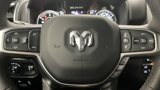 Used 2025 RAM 1500 Big Horn AWD/4WD image 19