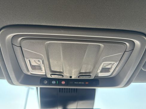 Certified 2025 GMC Sierra 1500 SLT AWD/4WD image 25