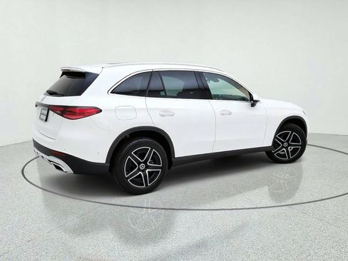 Certified 2026 Mercedes-Benz GLC 300 image 8