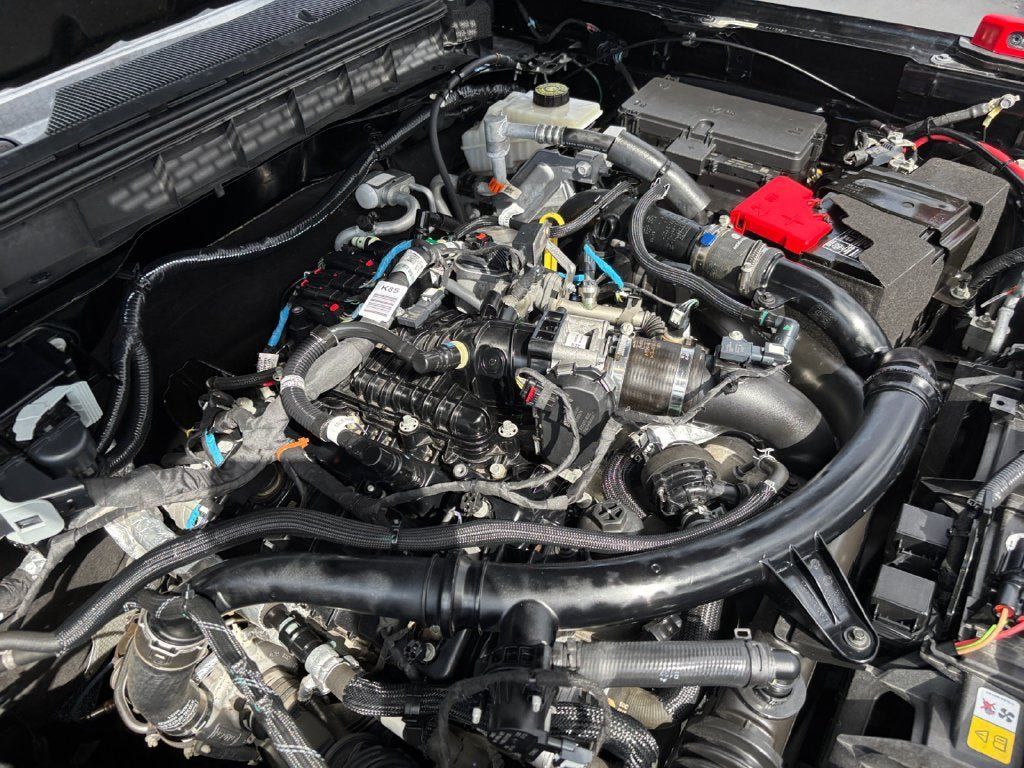 Used 2022 Ford Bronco Wildtrak AWD/4WD image 29